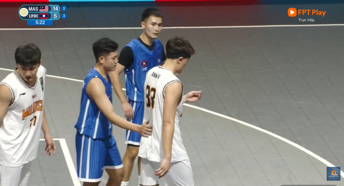 BTC SEA Games lại nhầm cờ Lào thành Việt Nam - Ảnh 2.