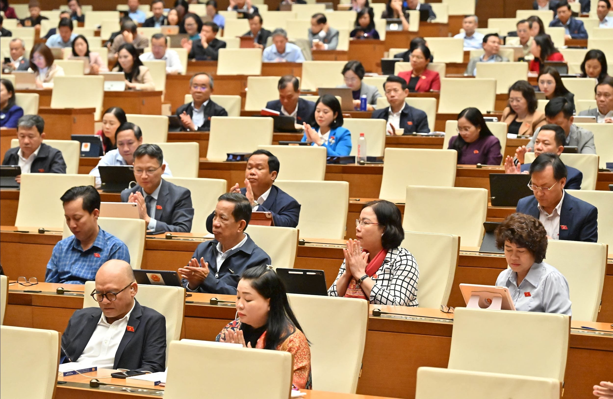 ប្រតិភូនៅក្នុងកិច្ចប្រជុំVQK_4465