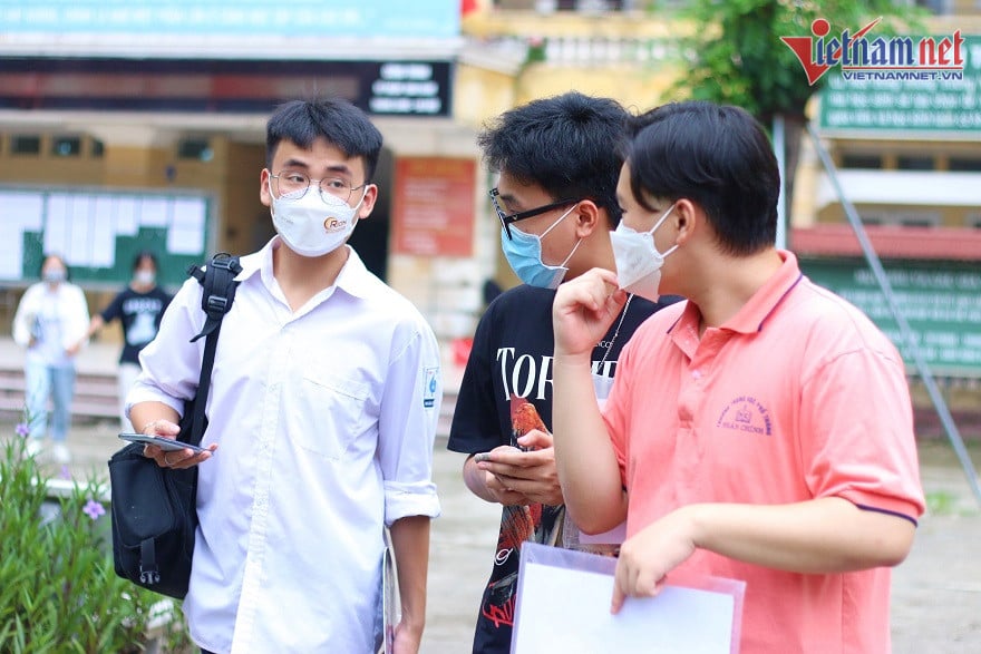 ការប្រឡងសញ្ញាបត្រមធ្យមសិក្សាទុតិយភូមិឆ្នាំ ២០២២ ៣.jpg