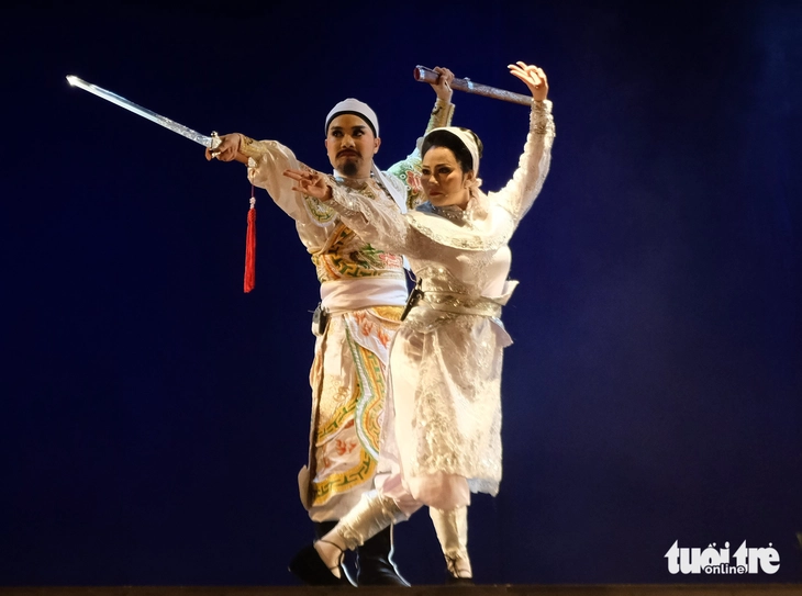 hát bội - Ảnh 2.