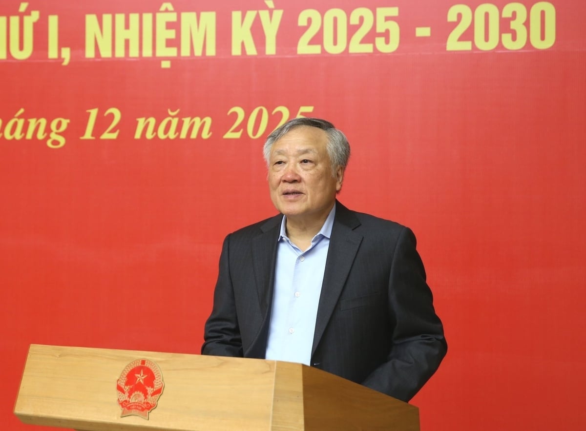 Phó Thủ tướng Thường trực Nguyễn Hòa Bình chủ trì Hội nghị nghiên cứu, học tập, quán triệt, tuyên truyền và triển khai thực hiện Nghị quyết Đại hội đại biểu Đảng bộ Chính phủ lần thứ I, nhiệm kỳ 2025-2030. Ảnh: VGP.