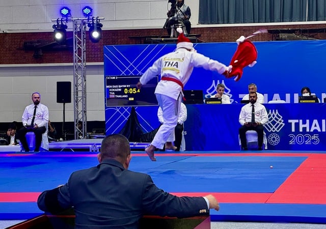 Độc lạ môn võ có cả ông già Noel, ninja... 'đại náo' sàn đấu SEA Games 33- Ảnh 3.