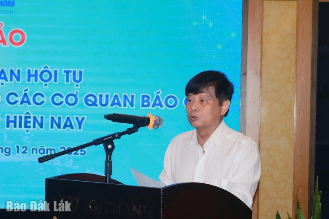 O jornalista Tran Trong Dung, vice-presidente da Associação de Jornalistas do Vietnã, fez o discurso de abertura do workshop.