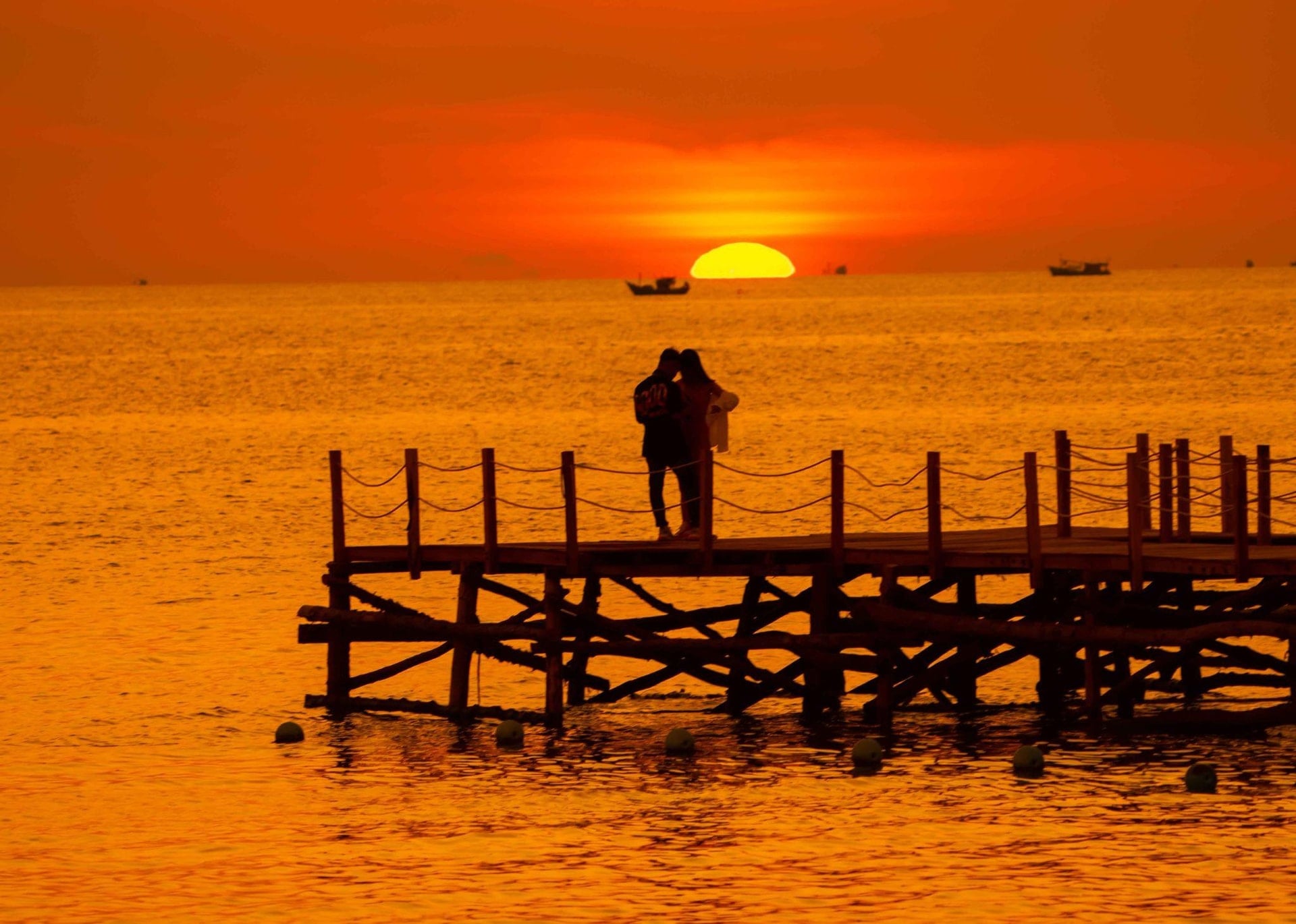Zažijte velkolepý západ slunce na Phu Quoc.