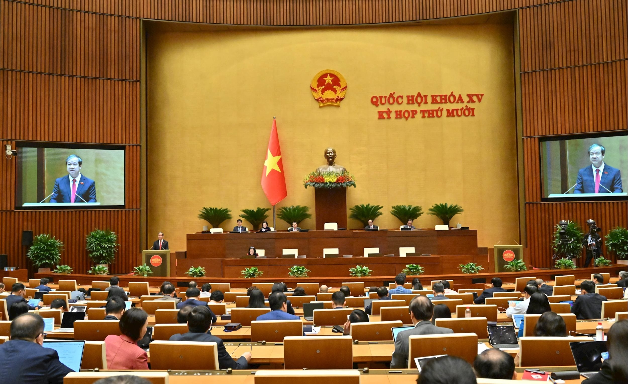 Menteri Pendidikan dan Pelatihan Nguyen Kim Son