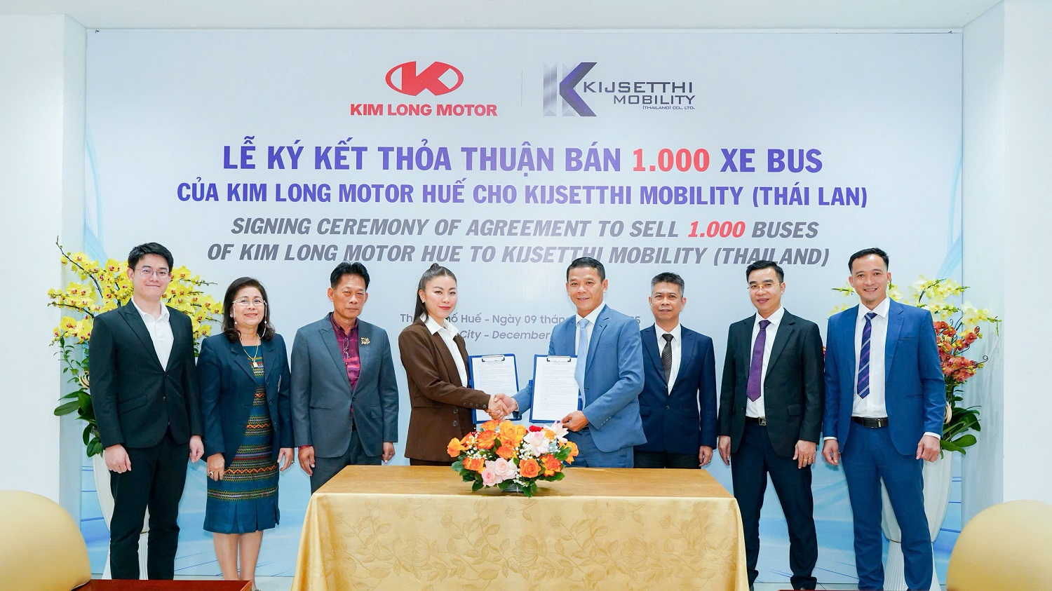 Vertegenwoordigers van Vietnamese bedrijven en een toonaangevende Thaise partner in de transportsector hebben een overeenkomst getekend voor de export van bussen naar de Thaise markt.