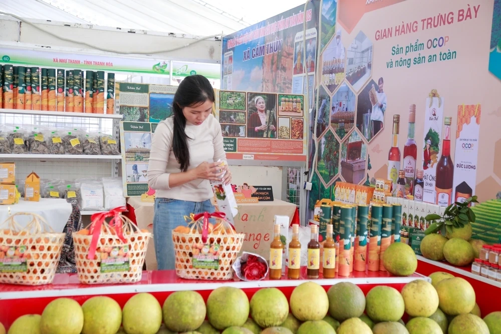 300 stánků je připraveno sloužit veřejnosti na konferenci Thanh Hoa Supply-Demand Connection Conference 2025.