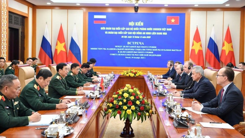 Quang cảnh hội kiến