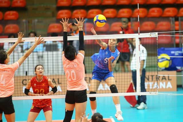 Sao Thanh Thúy dự bị, bóng chuyền nữ Việt Nam vẫn dễ dàng đè bẹp Myanmar- Ảnh 2.