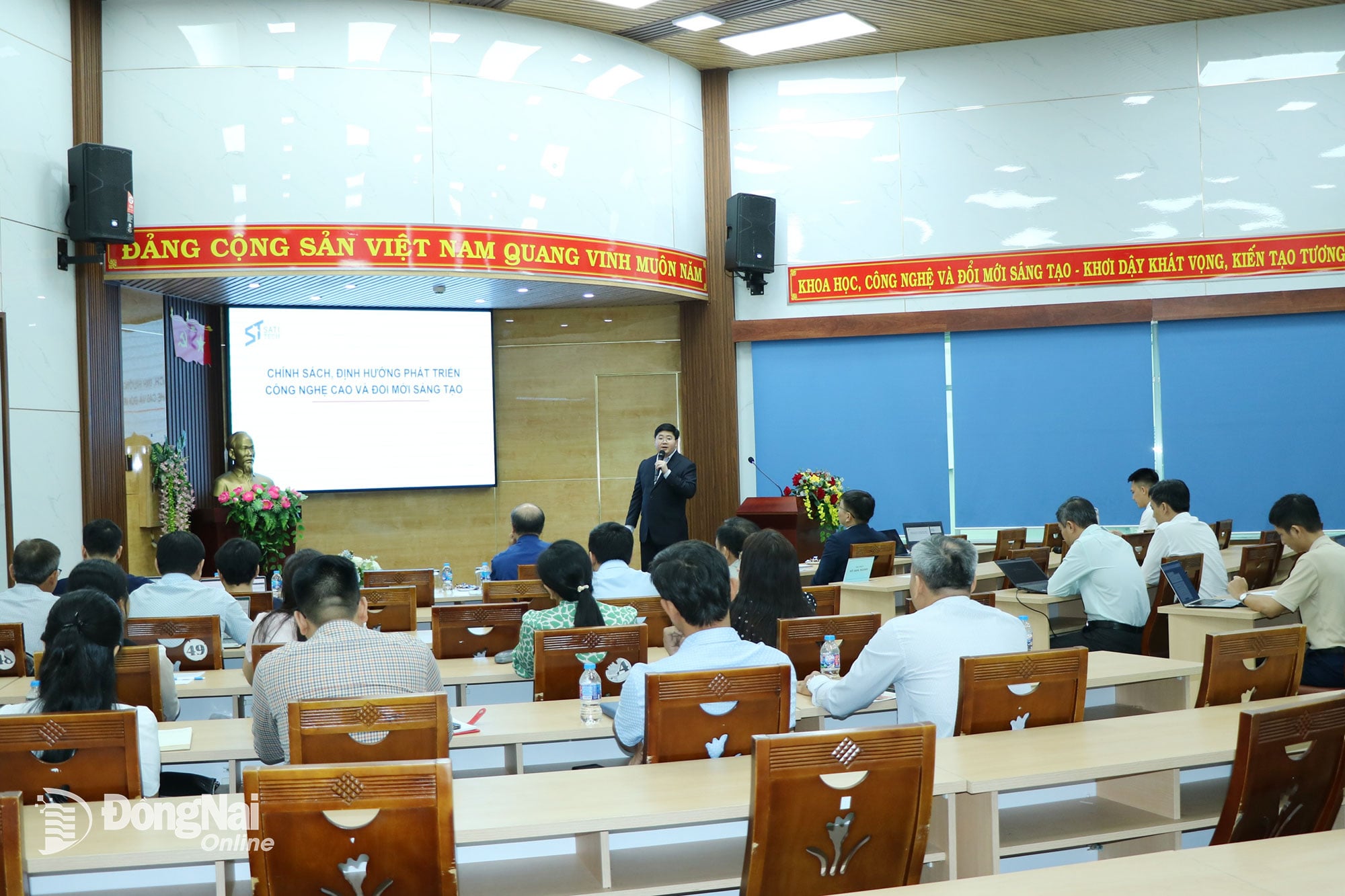 Delegados presentes na conferência. Foto: Vuong The