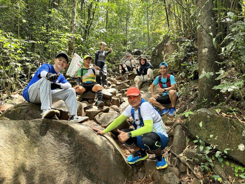 Khởi động lại hoạt động leo núi, dã ngoại tại Khu rừng Văn hóa - Lịch sử núi Bà Đen từ ngày 12/12/2025