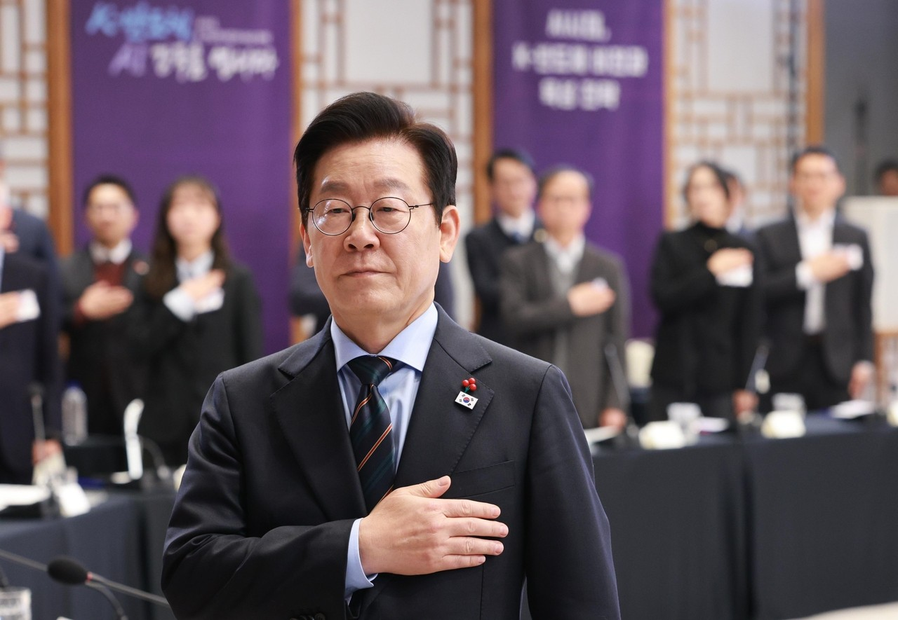 ប្រធានាធិបតីកូរ៉េខាងត្បូង យ៉ុនហាប់