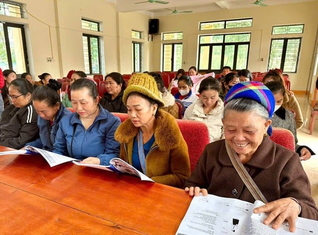 បច្ចេកវិជ្ជា “ចាប់រលក” ដើម្បីដាស់វិស័យទេសចរណ៍នៅតំបន់ភ្នំ Son Lam - រូបថត ៥. “Bắt sóng” công nghệ để đánh thức du lịch vùng cao Sơn Lâm- Ảnh 5.