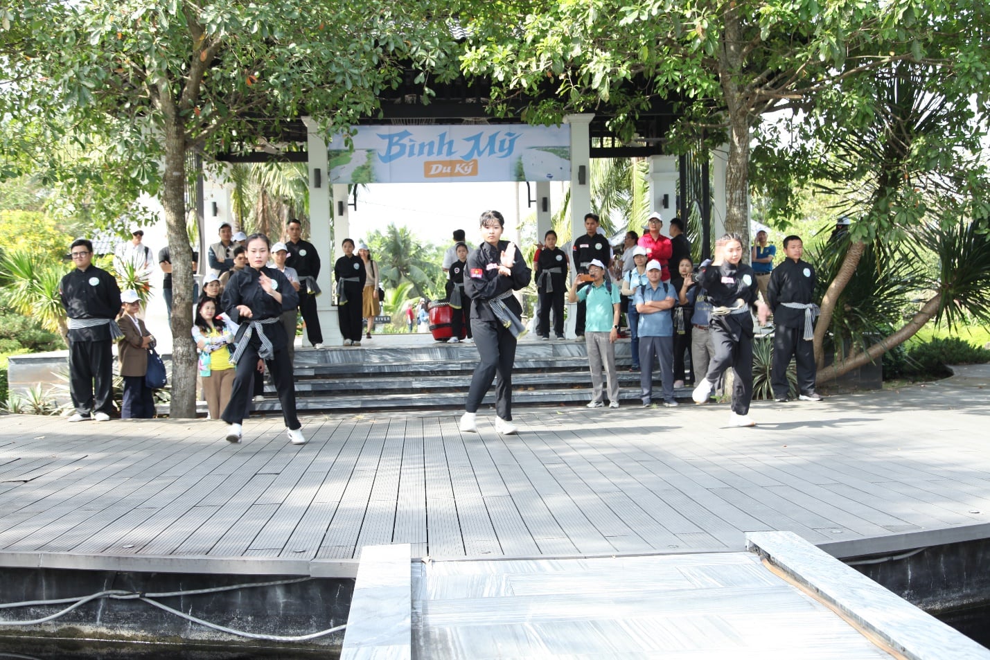 Cục Du lịch Quốc gia Việt Nam tổ chức khảo sát phát triển du lịch nông nghiệp - nông thôn tại các tỉnh Đồng bằng sông Cửu Long - Ảnh 2.