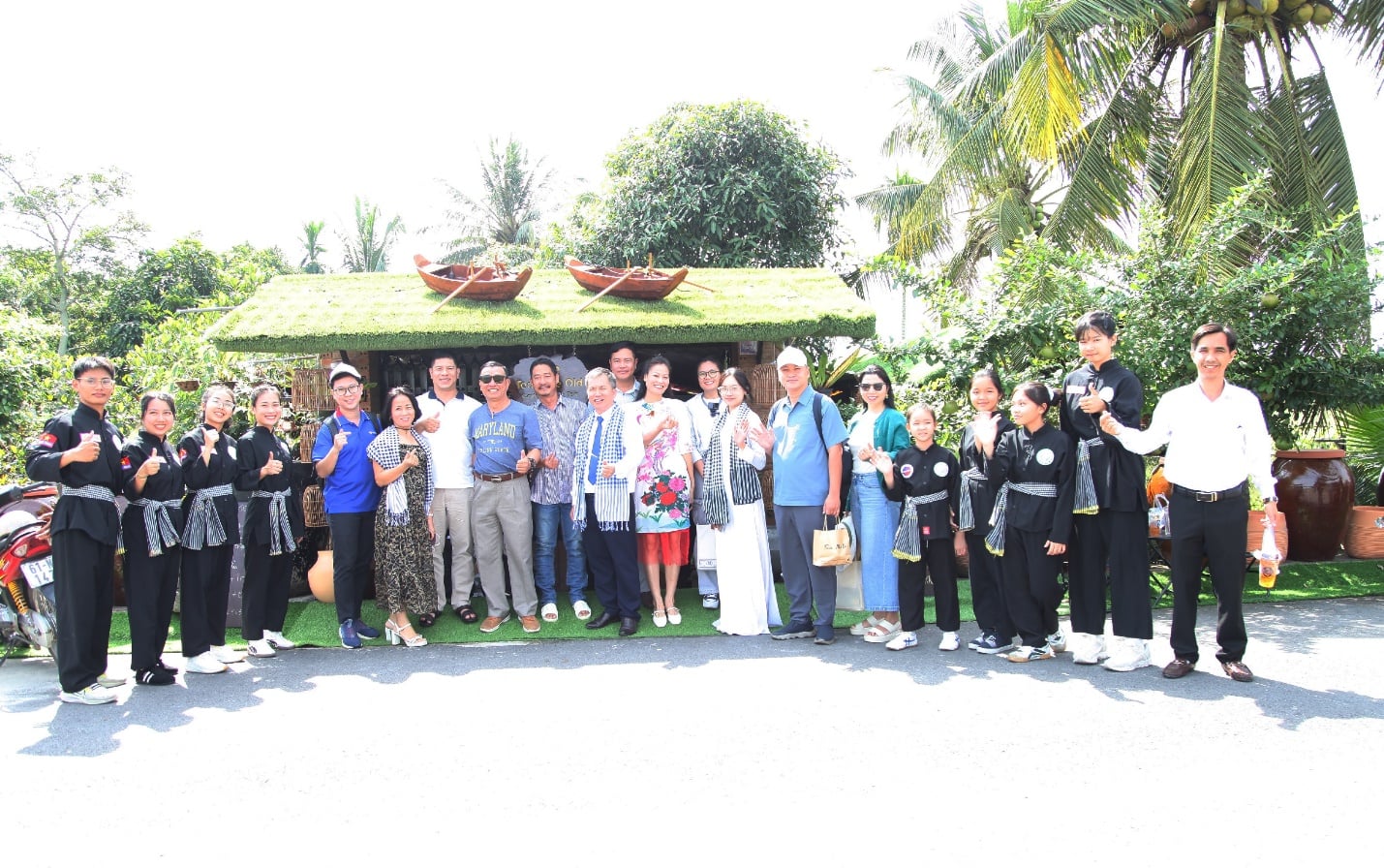 Cục Du lịch Quốc gia Việt Nam tổ chức khảo sát phát triển du lịch nông nghiệp - nông thôn tại các tỉnh Đồng bằng sông Cửu Long - Ảnh 7.