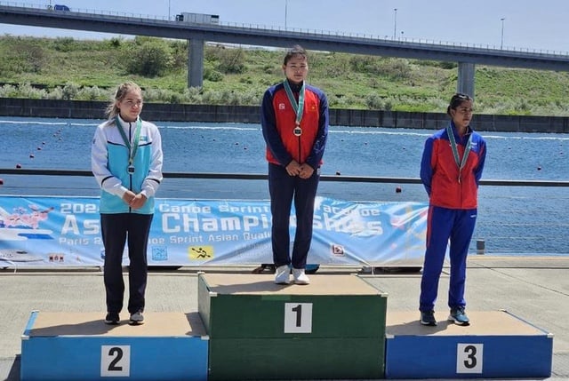 Bak Vietnams første gullmedalje i SEA Games 33: Da de to Hương-søstrene slo seg sammen - Bilde 3. Phía sau tấm HCV đầu tiên của Việt Nam tại SEA Games 33: Khi hai nàng Hương ‘song kiếm hợp bích’- Ảnh 3.