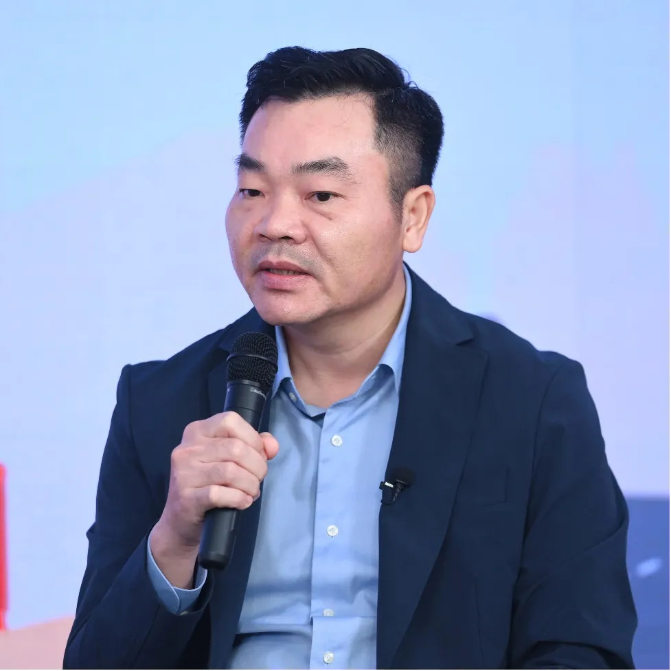 Hà Nội cấm xe xăng theo khu vực và khung giờ: “Không đánh đổi an sinh lấy môi trường” - Ảnh 2.