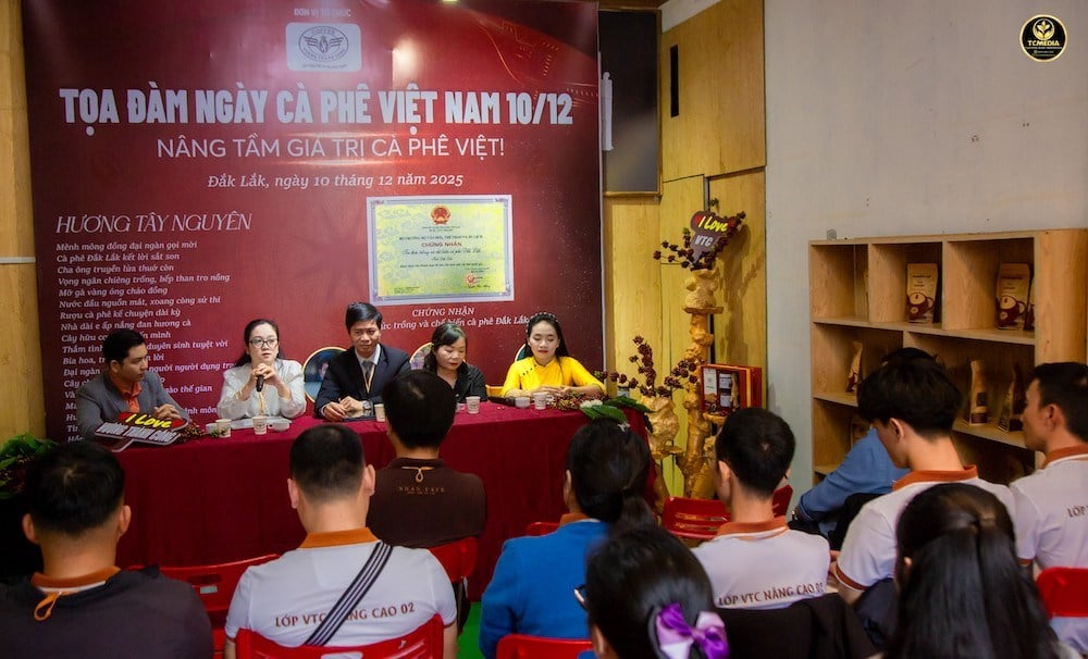 वियतनाम कॉफी दिवस पर विरासत मूल्यों का जश्न मनाते हुए - फोटो 2
