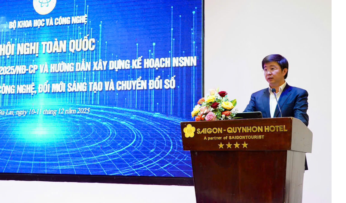 Ministrul adjunct Bui Hoang Phuong a ținut un discurs la conferință.