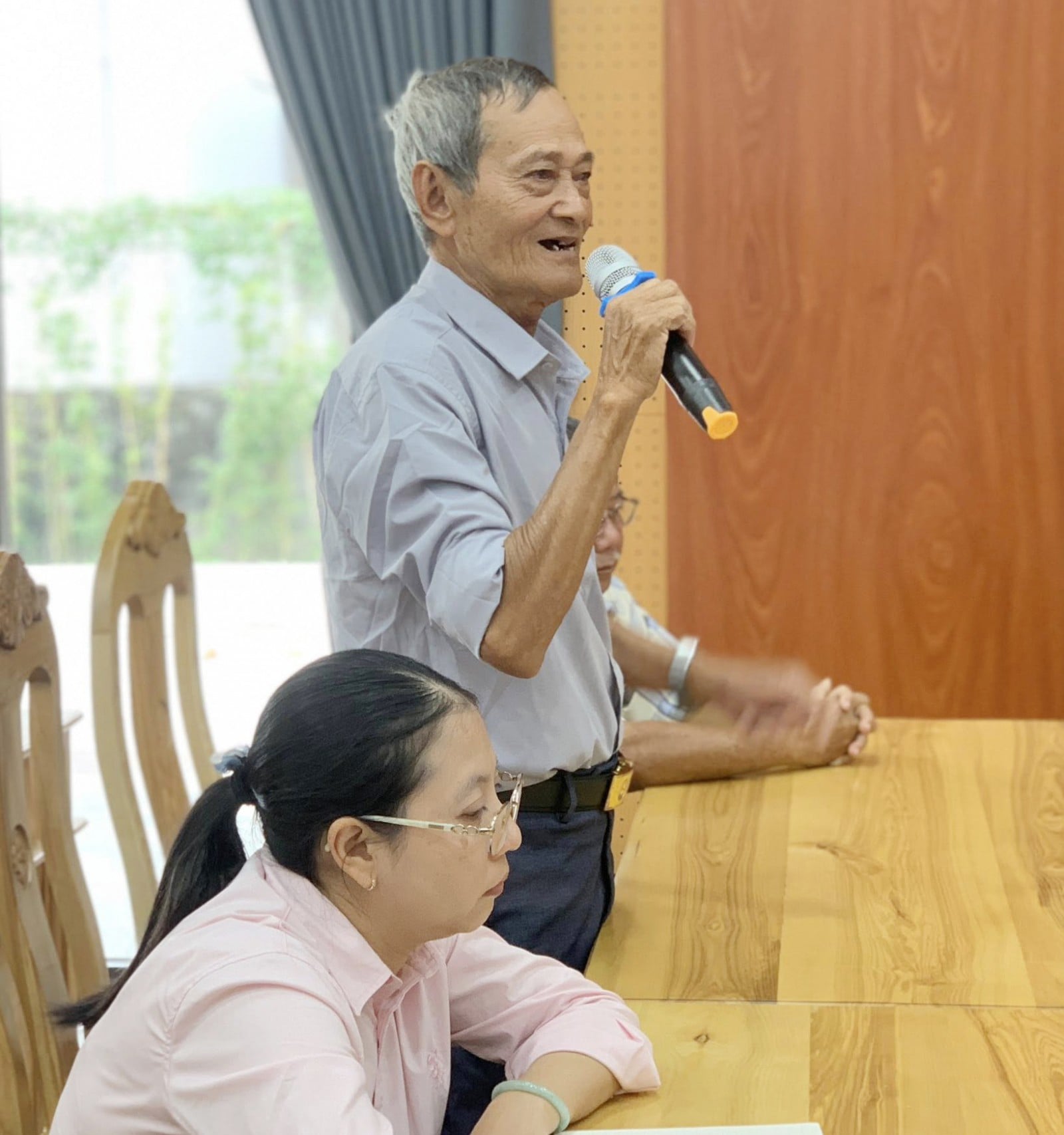 Reprezentanții Consiliului Popular Provincial An Giang s-au întâlnit cu alegătorii din sectoarele Ha Tien și To Chau.