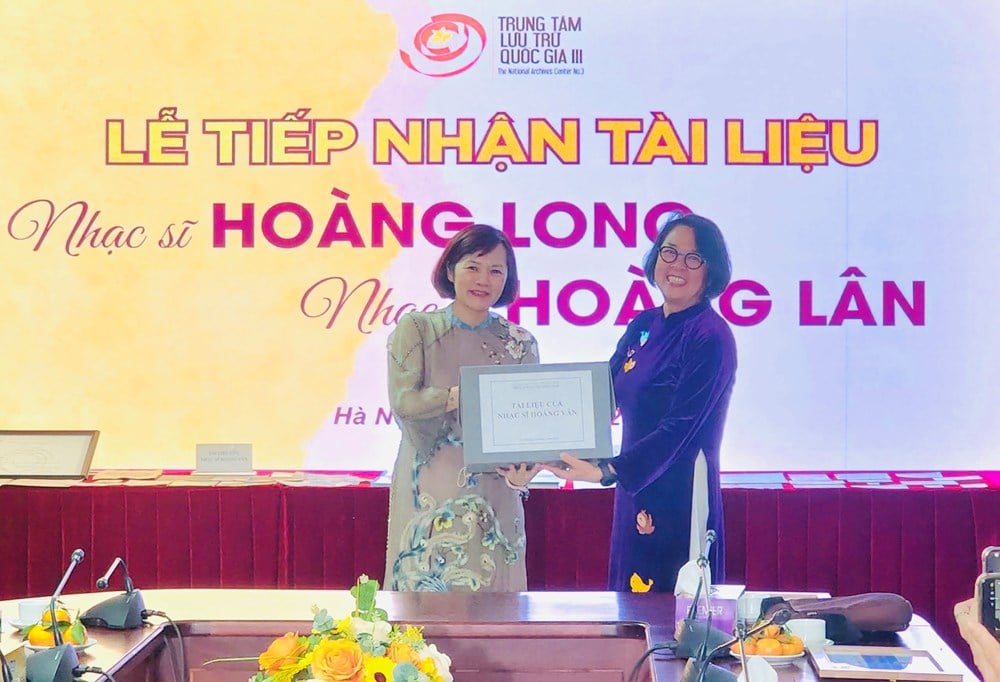 Bản thảo quý của nhạc sĩ Hoàng Vân chính thức được lưu giữ tại Trung tâm Lưu trữ quốc gia III - ảnh 2