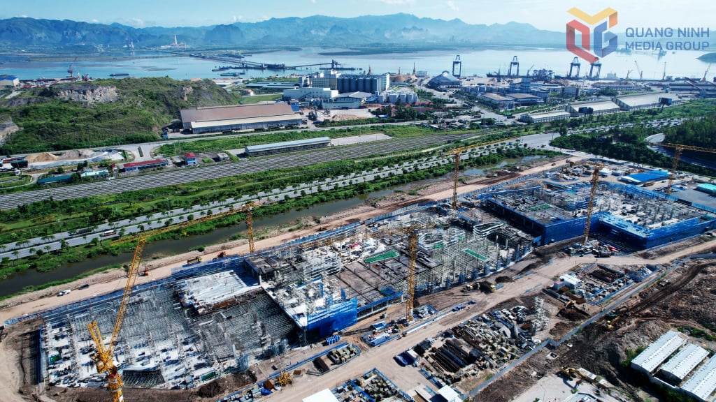 Aeon Mall Ha Long – ett av projekten från en japansk investerare i Quang Ninh-provinsen – genomförs och byggs i snabb takt.