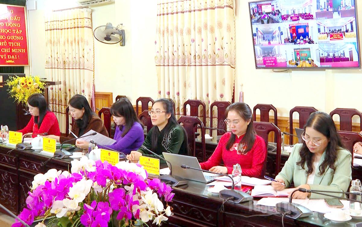 Ledare för de provinsiella folkrådets kommittéer och delegater som deltar i konferensen.