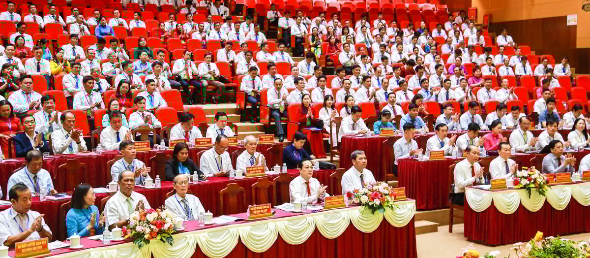 Perwakilan yang menghadiri kongres.