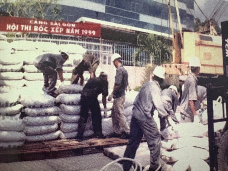 Portul Saigon - Fotografia 2.