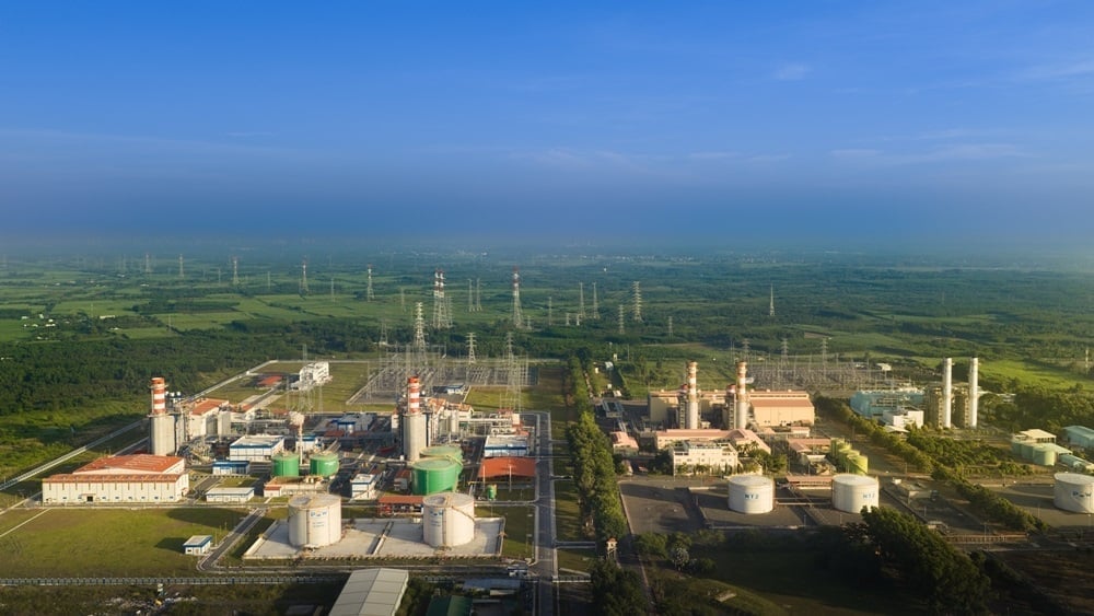 Med erfarenheterna och resultaten som uppnåtts vid Nhon Trach 3 och 4 kommer PV Power och Petrovietnam att fortsätta att framgångsrikt genomföra andra LNG-projekt och bidra till målet att säkerställa nationell energitrygghet. Foto: PV. Với những kinh nghiệm và kết quả đạt được tại Nhơn Trạch 3 và 4, PV Power cùng Petrovietnam sẽ tiếp tục triển khai thành công các dự án LNG khác, đóng góp vào mục tiêu bảo đảm an ninh năng lượng quốc gia. Ảnh: PV.