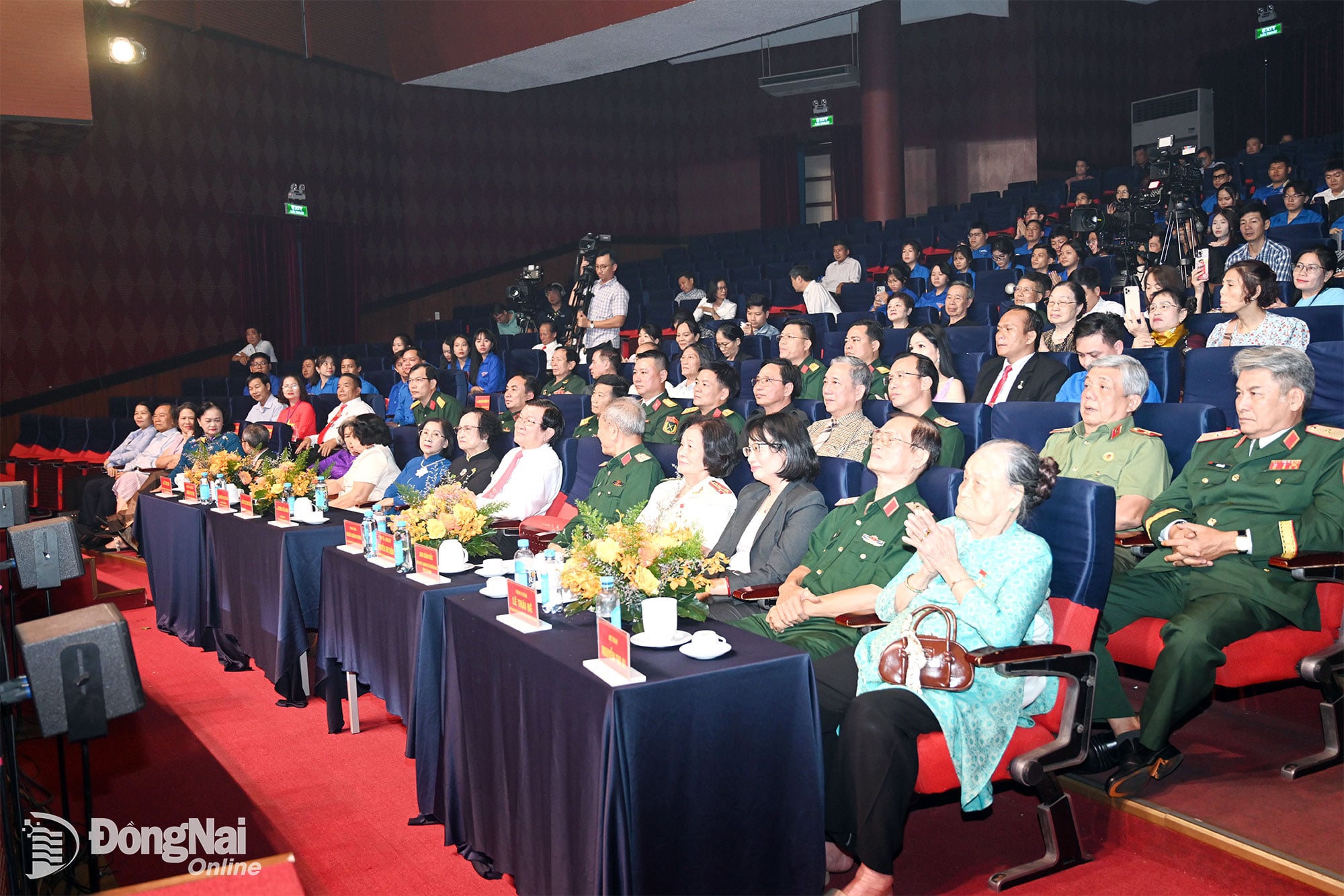 Delegater som deltar i programmet - Foto av Phuoc Tho