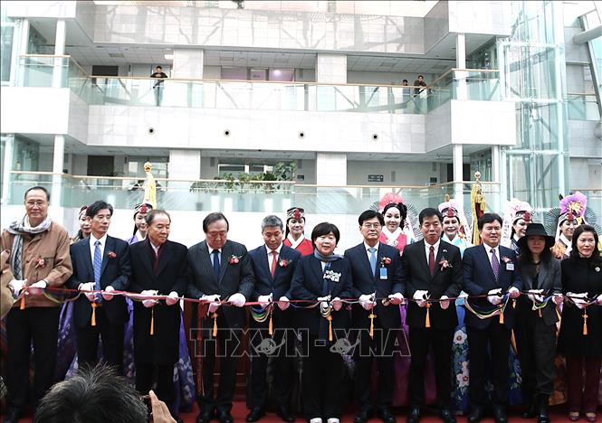 ছবির ক্যাপশন