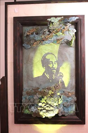 ছবির ক্যাপশন