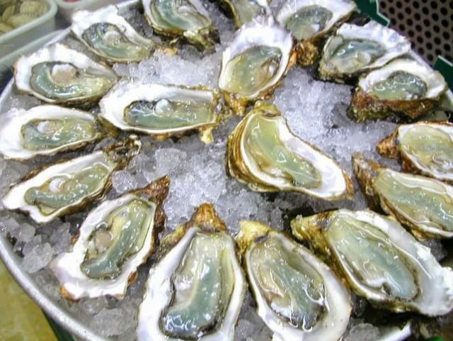 ម្ហូបឆ្ងាញ់ និងជីវជាតិដែលផលិតពីអយស្ទ័រ - រូបថត ៣. Những món ăn từ hàu siêu thơm ngon bổ dưỡng - Ảnh 3.