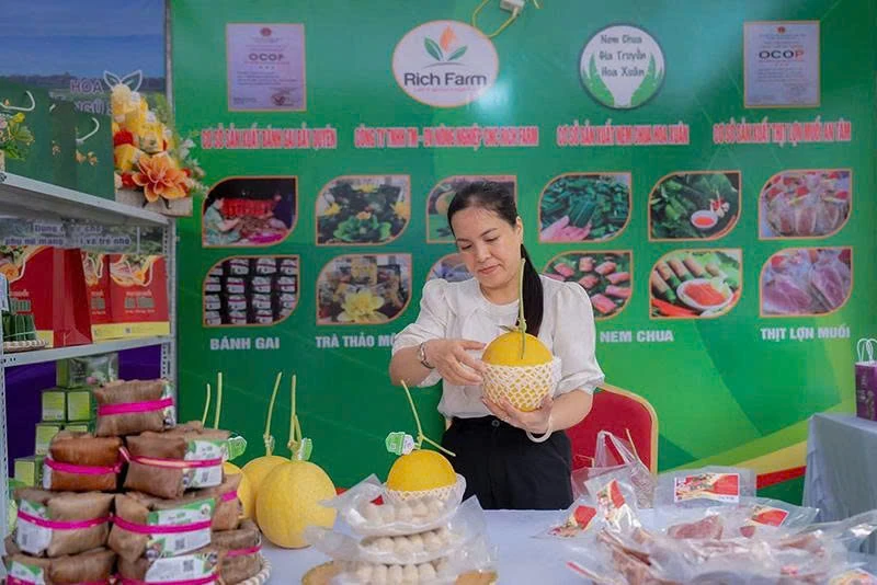 Arz ve talebin birleştirilmesi, Thanh Hoa tarım ürünlerinin daha da genişlemesi için ivme yaratıyor (Son kısım): Tarım ürünleri pazarlarının değişimi ve genişlemesi için bir