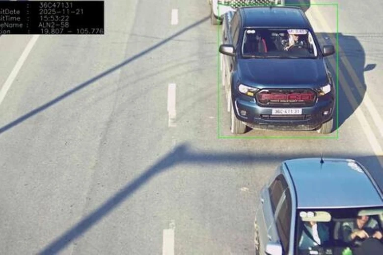 Thanh Hoa: Over 130 cases of drivers not wearing seat belts were detected in one week.