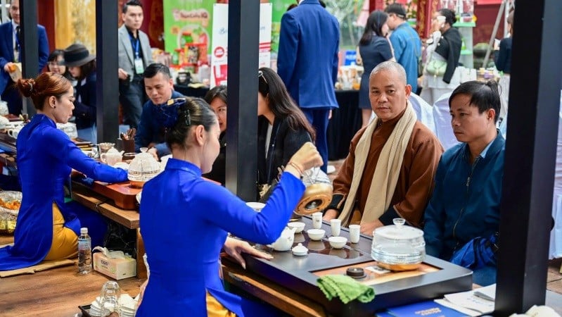 Diselenggarakan untuk pertama kalinya, Festival Teh Internasional - Hue 2025 berlangsung di kota bersejarah ini. (Foto: Panitia Penyelenggara)