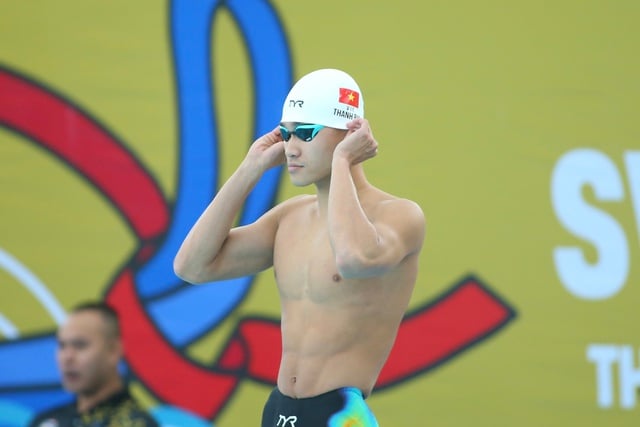 រង់ចាំ 'ព្រះអង្គម្ចាស់កង្កែប' Pham Thanh Bao ដើម្បីឈ្នះមេដាយមាសបន្ថែមទៀតសម្រាប់កីឡាហែលទឹកវៀតណាម - រូបថត 7 ។ Chờ 'hoàng tử ếch' Phạm Thanh Bảo lấy thêm HCV cho bơi lội Việt Nam- Ảnh 7.