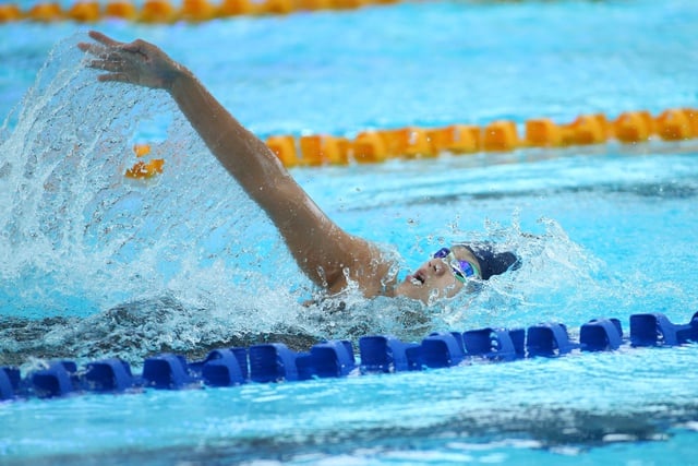 រង់ចាំ 'ព្រះអង្គម្ចាស់កង្កែប' Pham Thanh Bao ឈ្នះមេដាយមាសបន្ថែមទៀតសម្រាប់កីឡាហែលទឹកវៀតណាម - រូបថត ១០. Chờ 'hoàng tử ếch' Phạm Thanh Bảo lấy thêm HCV cho bơi lội Việt Nam- Ảnh 10.