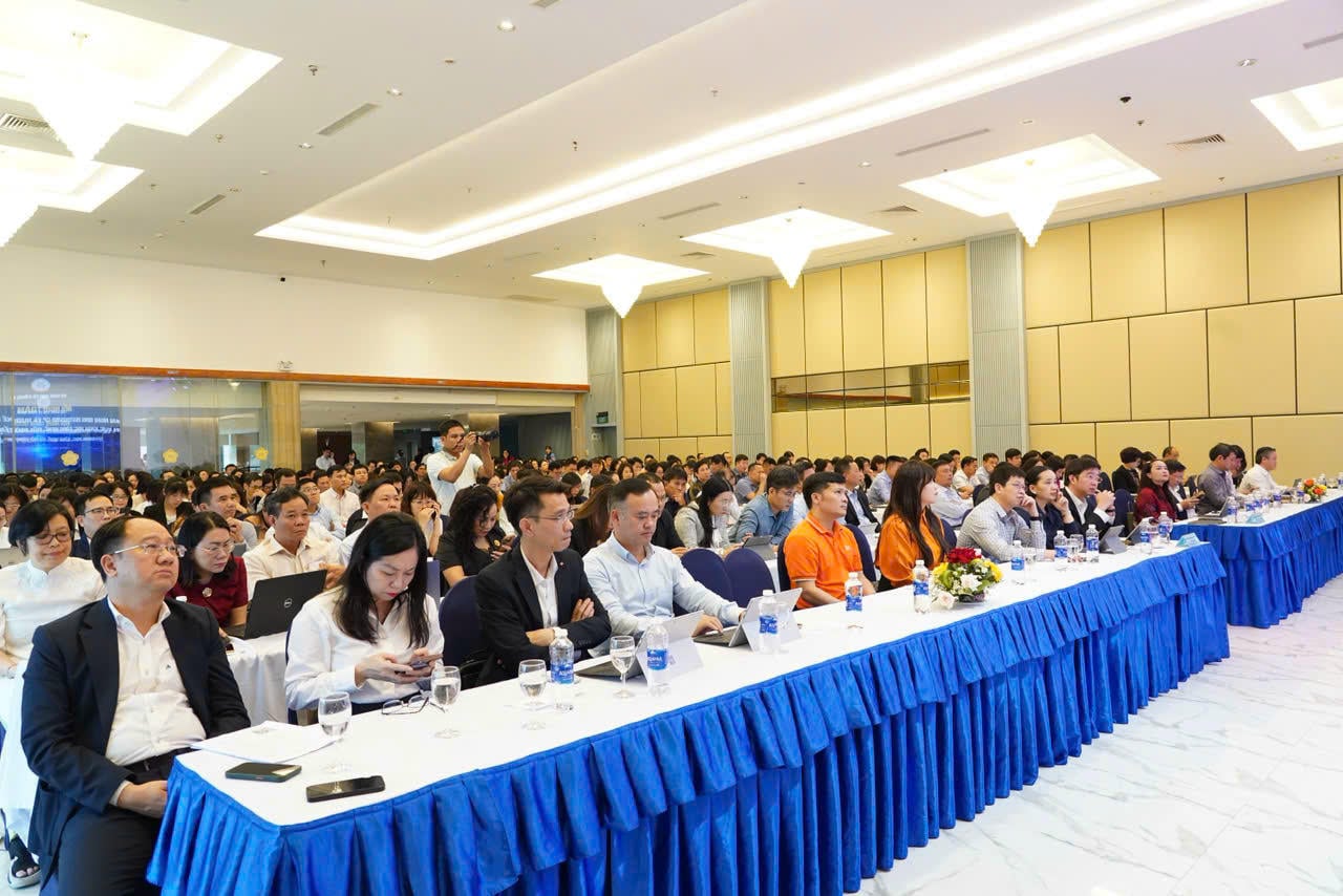 ພາບລວມຂອງກອງປະຊຸມ