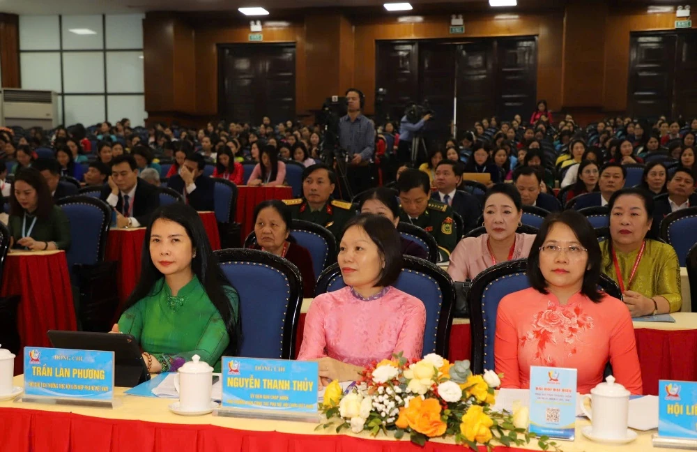 Femeile din Thanh Hoa susțin tradițiile și își unesc forțele pentru a construi o patrie prosperă, civilizată și fericită.