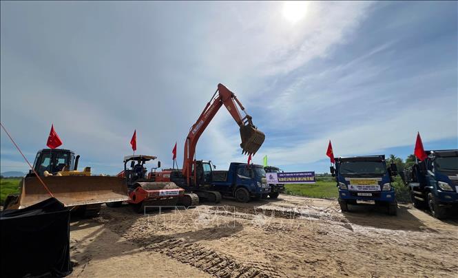 Подпись к фотографии