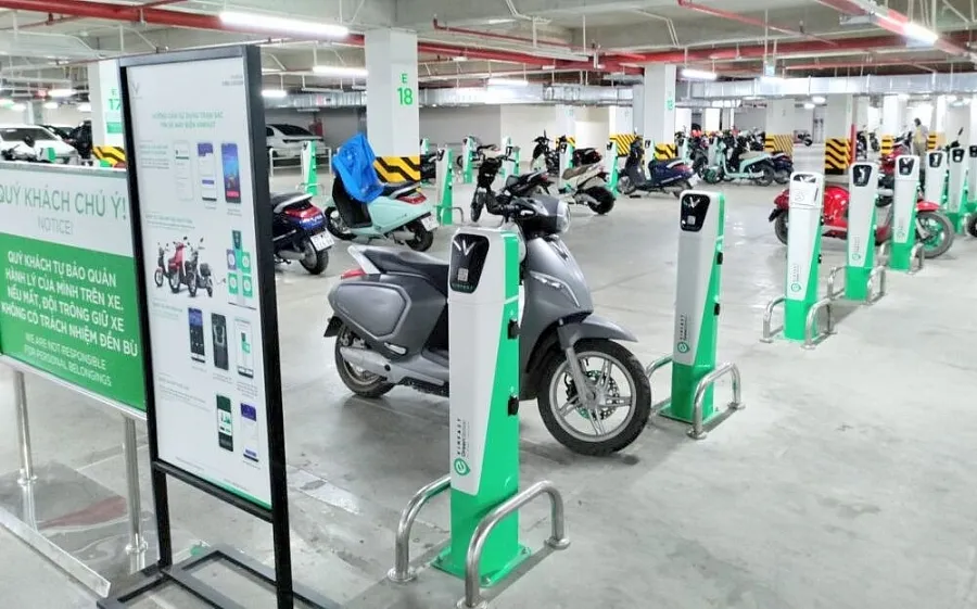 Hạ tầng trạm sạc: vấn đề được nhiều người dân thủ đô quan tâm - Ảnh 1.