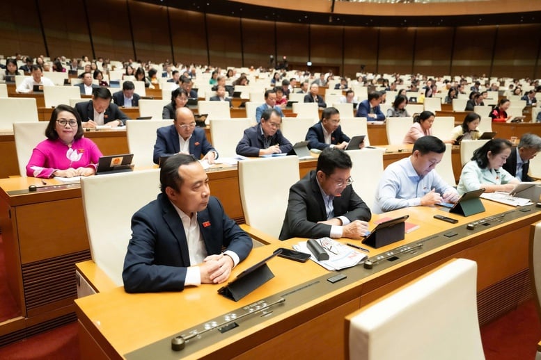 Хошиміну надається низка спеціальних механізмів, що створюють імпульс для перетворення на мегаполіс – Фото 1. TPHCM được mở rộng hàng loạt cơ chế đặc thù, tạo lực bật trở thành siêu đô thị- Ảnh 1.