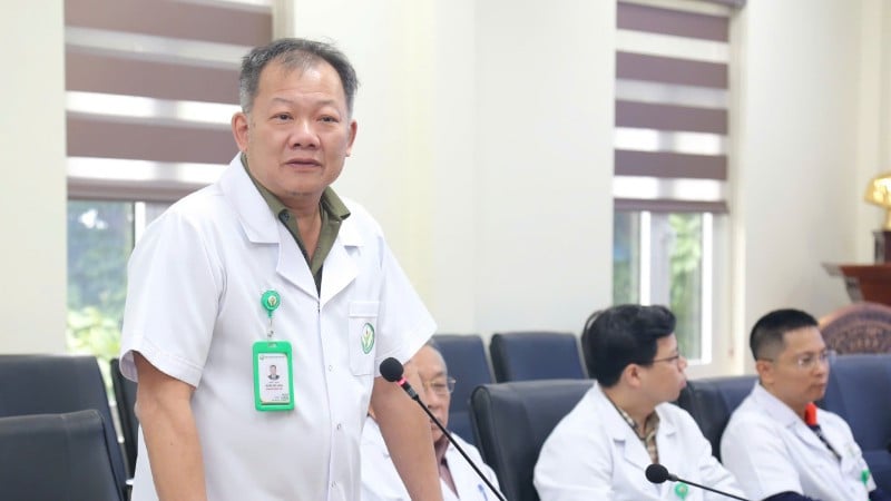 Dr. Duong Duc Hung, Viet Duc Dostluk Hastanesi Direktörü.