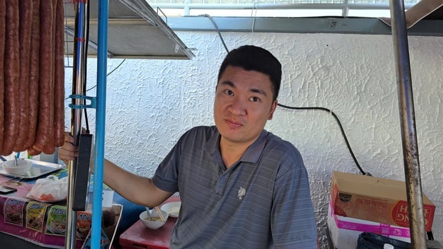 ໜຸ່ມຮ່າໂນ້ຍ ເລີ່ມດຳເນີນງານແນະນຳຜະລິດຕະພັນຫວຽດນາມຢູ່ໄທ - ຮູບທີ 1. Chàng trai Hà Nội khơi nguồn sản phẩm Việt Nam vào đất Thái- Ảnh 1.