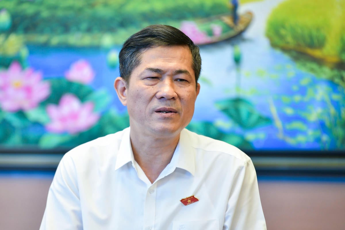 De heer Thai Van Thanh, directeur van het Departement Onderwijs en Opleiding van de provincie Nghe An, is door de Provinciale Volksraad van Nghe An verkozen tot vicevoorzitter van het Provinciaal Volkscomité voor de periode 2021-2026. Foto: Volksvertegenwoordigers