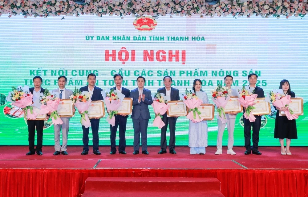 Conectar a oferta e a demanda por produtos agrícolas e alimentícios seguros na província de Thanh Hoa em 2025.