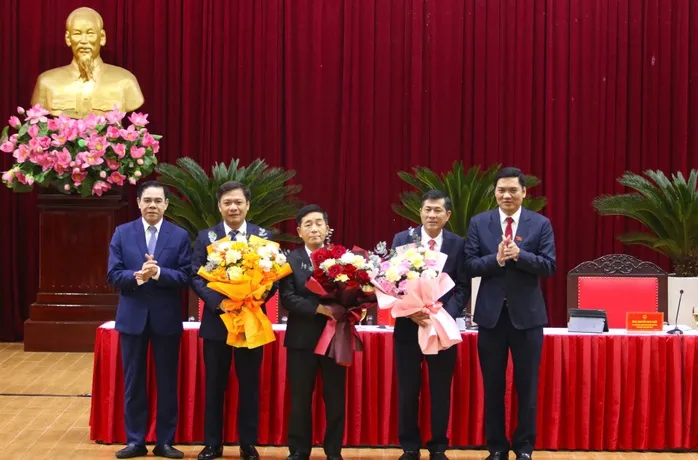 Ông Thái Văn Thành được bầu làm Phó Chủ tịch UBND tỉnh Nghệ An - Ảnh 1.