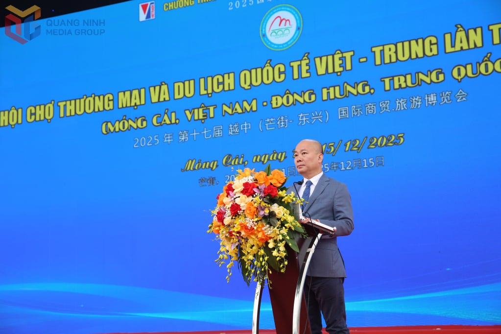 លោក Vu Ba Phu ប្រធាននាយកដ្ឋានជំរុញពាណិជ្ជកម្ម ក្រសួងឧស្សាហកម្ម និងពាណិជ្ជកម្ម ថ្លែងសុន្ទរកថាក្នុងពិធីបើកពិព័រណ៍នេះ។